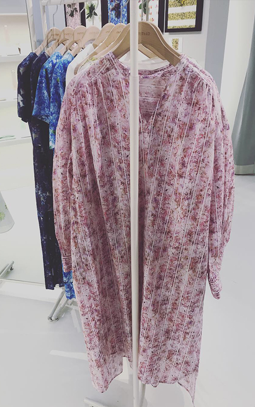 ミモザのタイプと同じくこちらはサクラのHANA GRAPHICを全体に使用した